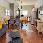 Villa Mustra House - Private Pool & Sauna *