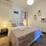 Villa Mustra House - Private Pool & Sauna