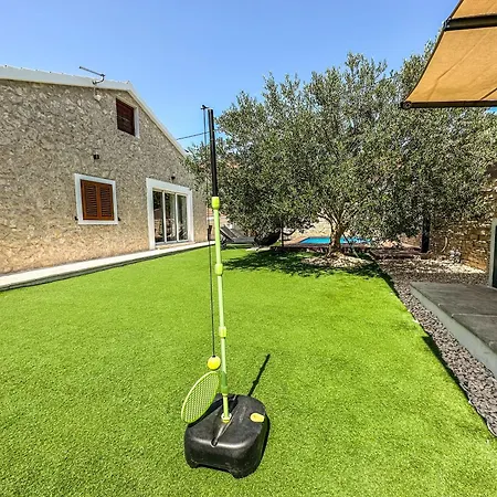 Mustra House - Private Pool & Sauna 빌라 자다르