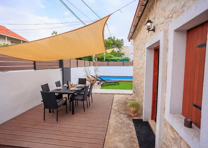 Mustra House - Private Pool & Sauna וילה זאדאר