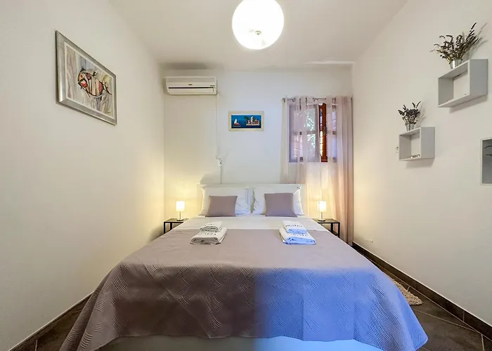 Mustra House - Private Pool & Sauna * זאדאר