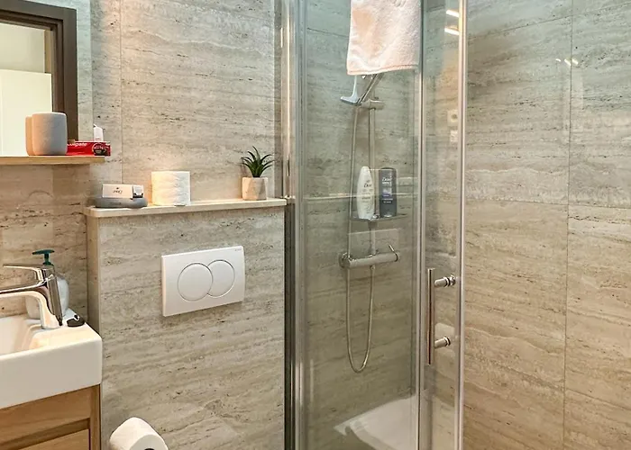 Mustra House - Private Pool & Sauna