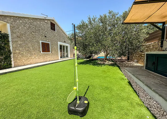 Mustra House - Private Pool & Sauna וילה זאדאר